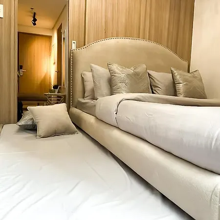 Staycation Near Moa And Airport -Cay Suites
